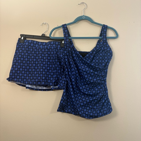 Talbots swimsuit- miracle suit women’s size 6 blue two piece light control - Picture 1 of 9